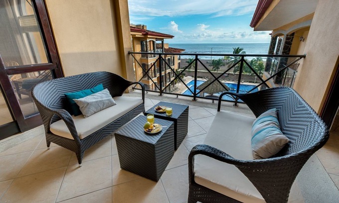 Jaco Condo | Experience an Enchanting Beach Getaway with Ocean Views