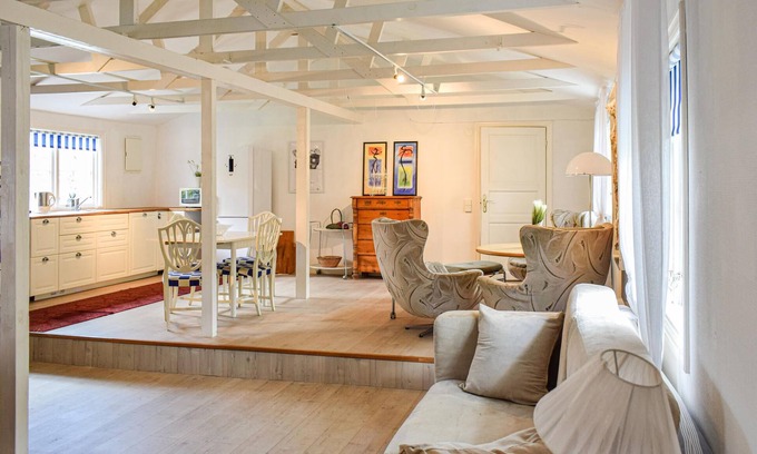 Hjorted House | Unforgettable Waterfront Retreat with Stunning Ocean Views