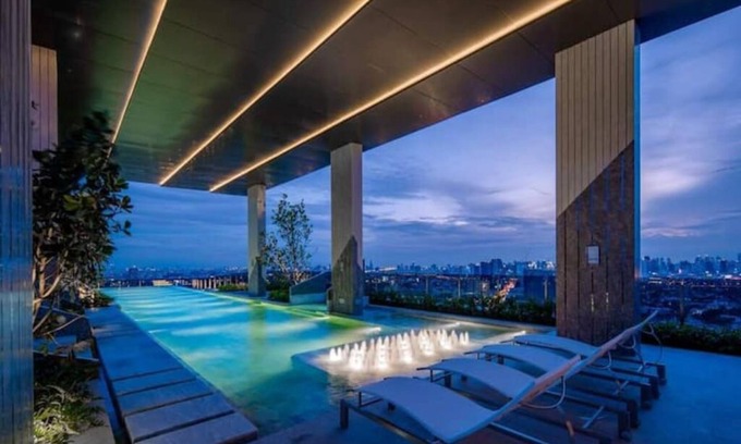 Ramkhamhaeng Apartment | Experience Bangkok Comfort with Pool and Spa Amenities