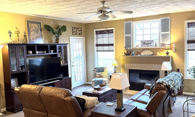 Cape Charles Condo | Relax in Island Comfort with Ocean Views and Family Amenities
