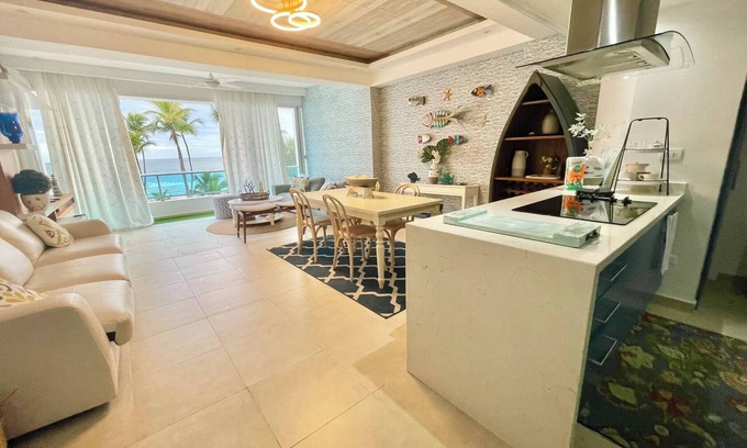 Villas Del Mar Apartment | Experience Beach Life at This Gated Hotel with Pool Access