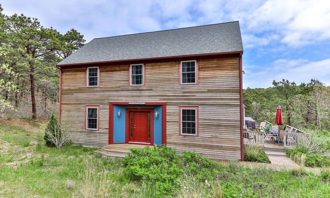 North Truro House | Beach Plum House: 6BD Retreat with Ocean Views & Privacy
