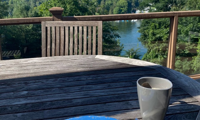 New Fairfield House | Explore Candlewood Lake from a Beautiful Family Retreat
