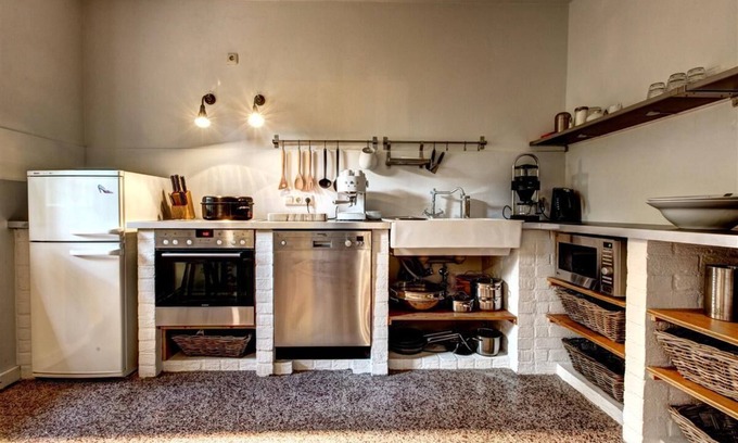 Soderstorf House | Experience Historic Charm with Pet-Friendly Amenities