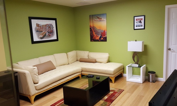 Collegedale Apartment | Explore Chattanooga: Top-Rated Stay with Spa & Breakfast