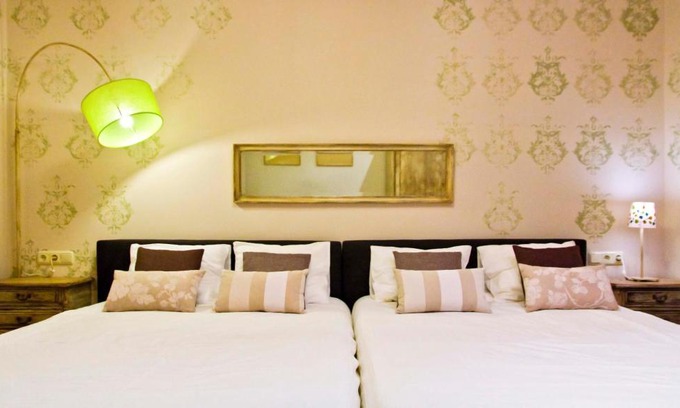 Gros House | Unwind in Comfort at Our Pet-Friendly Accommodation