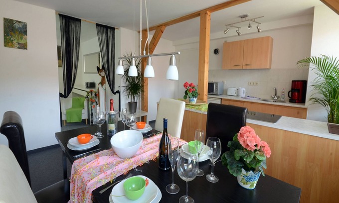 Konigstein an der Elbe Apartment | Relaxing Getaway with Pool and Kitchen Amenities