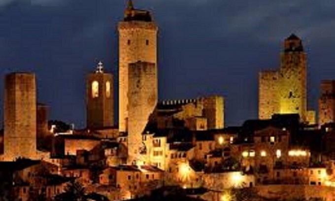 Monteguidi Apartment | Experience Tuscan Bliss: Pool, Restaurant & Family-Friendly