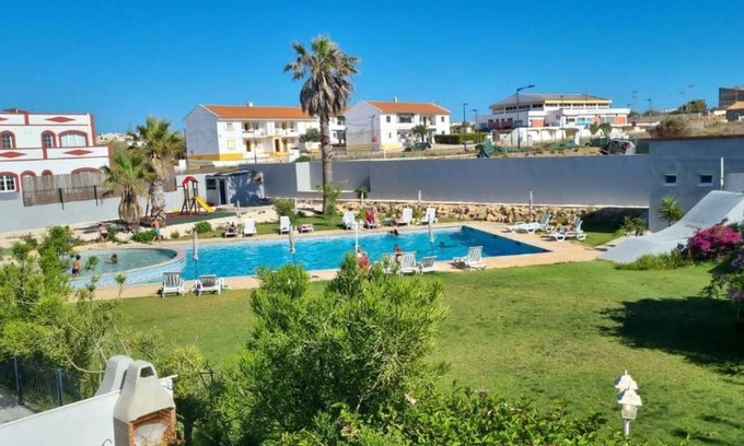 Sagres Apartment | ENJOY POOL, BEACH and more at this nice apartment 3 minutes from Mareta's Beach