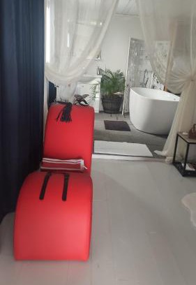 Le Tampon Hotel | Relax and Unwind at Our Hotel with Hot Tub Amenities