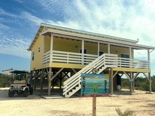 San Pedro House | Experience SecretBeach Sunsets at a 3BR Pet-Friendly Home