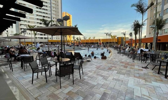 Olimpia Apartment | Unwind at Solar das Águas Olimpia with Oceanfront Views