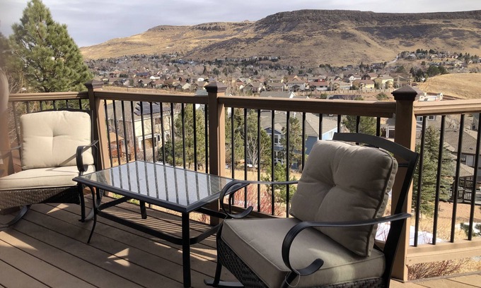 Canyon Point And Trip Ranch House | Experience Breathtaking Views in a Perfectly Located Retreat