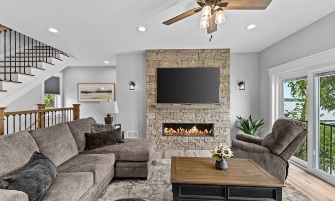 Colchester House | Unwind at 4BR Lake Champlain with Spectacular Sunsets