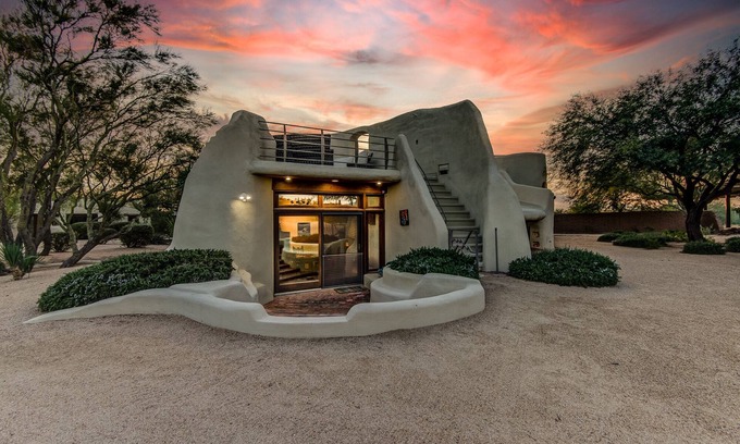 Desert View Village House | Experience Exquisite Sunsets at Cave Creek Santa Fe Ranch