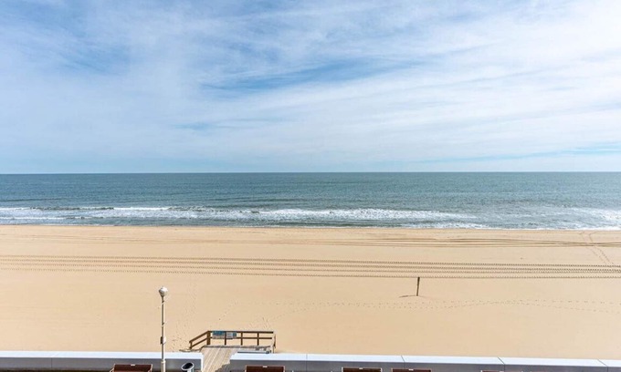 Ocean City Condo | Experience Breathtaking Ocean Views from Beachfront Retreat