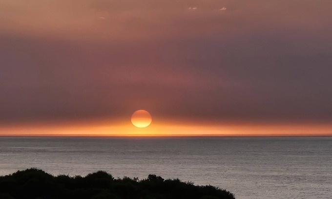 Falcon House | Discover Falcon Bay's Breathtaking Beaches and Ocean Views