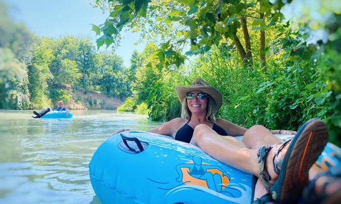 Prairie Lea Cabin | Relax by the San Marcos River in a Cozy Cabin Retreat