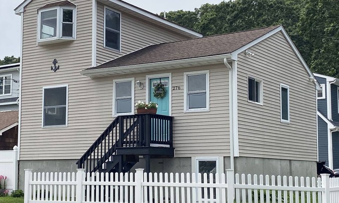 South Kingstown House | Experience Narrow River & Narragansett Beach Bliss