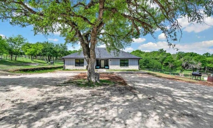 Moody Apartment | Experience Breathtaking Country Views at Unit A