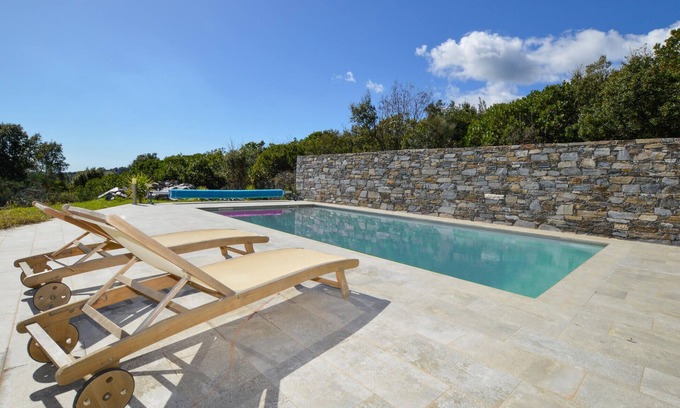 Chiatra House | Soak in Breathtaking Views at a Modern Corsica Retreat