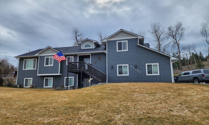 Missoula House | Relax in Lolo's Peaceful Atmosphere - Pet & Child Friendly!