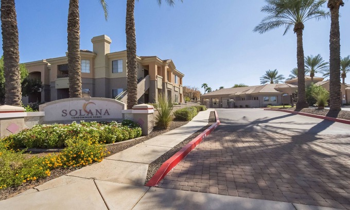 Gilbert Condo | Experience Resort Living and Sunshine in Paradise