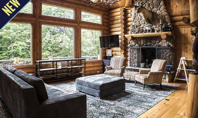 Central Vermont- Killington House | Discover a Bright Log Home with Open Floor Plan at Ridgetop