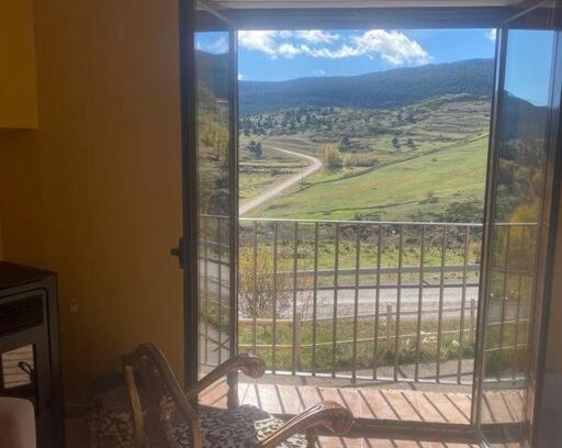 Valdelinares Ski Chalet | Experience Valdelinares: Top-Rated Family-Friendly Retreat