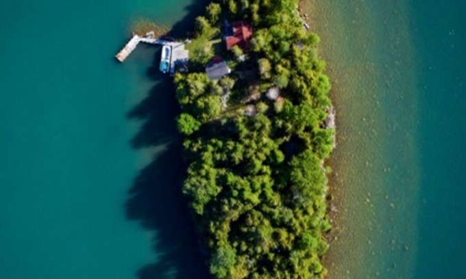 Drummond Cabin | Discover Secluded Bliss at Howard Island - Guest Rated 9.8