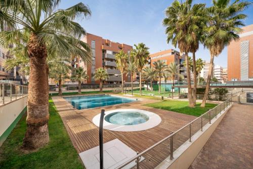 Figares Apartment | Discover EnjoyGranada EMIR 4C with Pool & Family Amenities