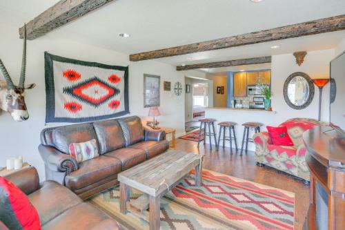 Ennis House | Ennis Vacation Rental with Balcony Walk to Downtown