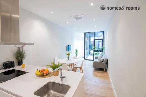 Santiago de Compostela Apartment | Spacious 4-Bedroom Apartment with Child-Friendly Amenities
