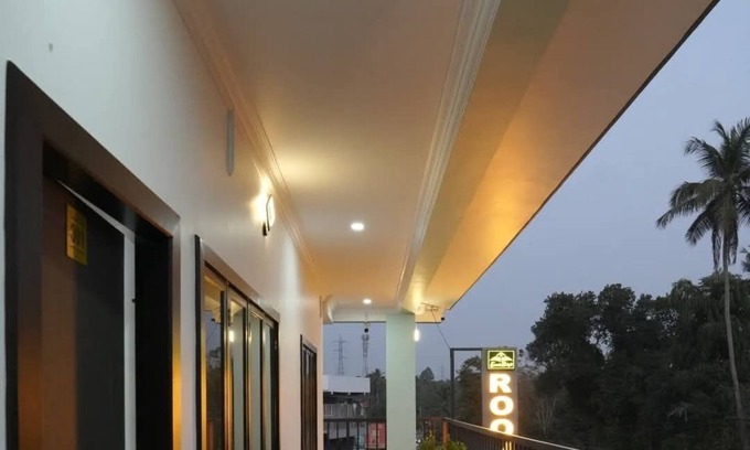Kothamangalam Hotel | Enroute Delight Residency