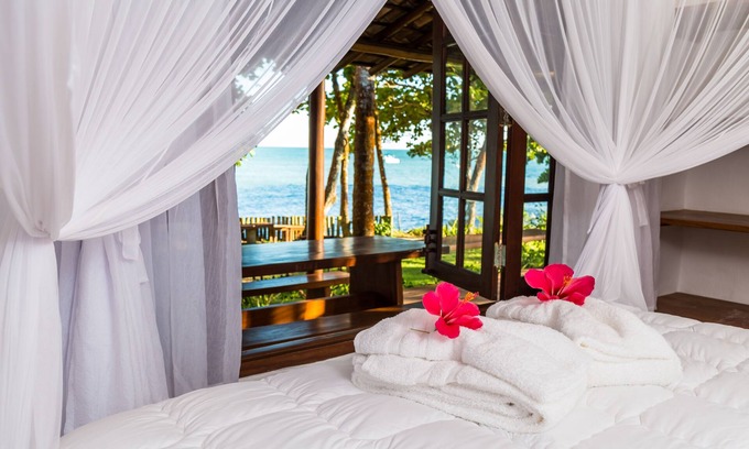 Curuipe Hotel | Ocean View Retreat at Enseada do Espelho - Rated 9.8