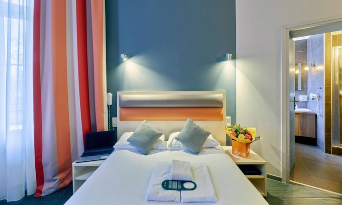 Contades Hotel | Cozy Hotel Stay Near Place du Marché Gayot - Pet Friendly!