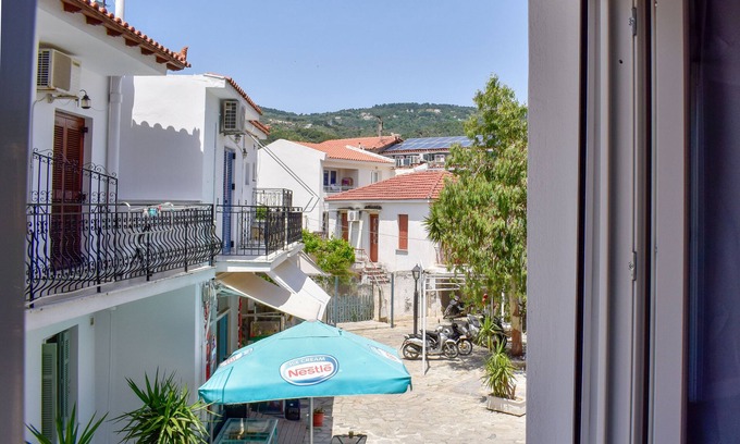Skiathos Hotel | Discover Entelia: Guest Rated 10/10 with Family-Friendly Perks