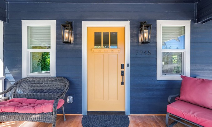 Garden Home-Whitford House | Entertainment Haven/Pool Table