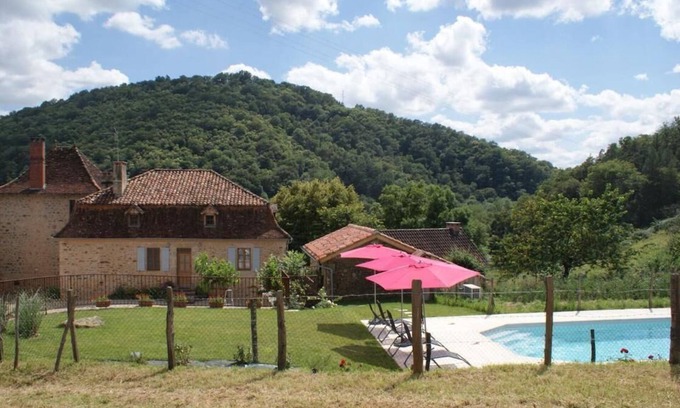 Saint-Cere House | Entheil - SAINT CERE
