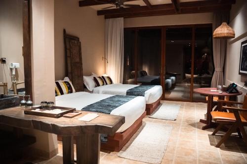 Bujenje Hotel | Entikko Safari Lodge
