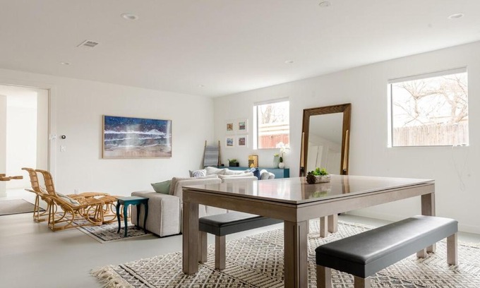 Knox - Henderson House | Inviting 2 Bedroom Duplex in Lower Greenville