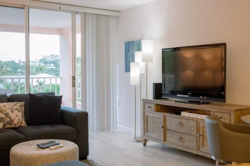 Nazareth Apartment | Entire 2nd Floor 2 BR Elysian - Tennis & Tides