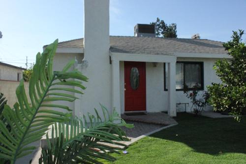 Pacoima Apartment | Elegant 3 Bedroom Home with Golf Putting & Hot Spa Oasis
