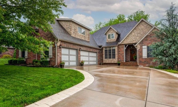 Turners Villa | Spacious 4-Bedroom Home with Hot Tub and EV Charger