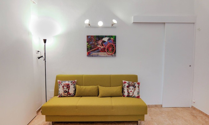 Borgo Vecchio Apartment | Entire apartment in the center of Palermo