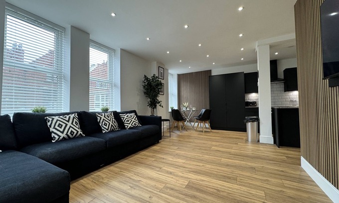 Waterloo Apartment | Cozy Apartment in Waterloo with Breakfast & Kitchen Amenities