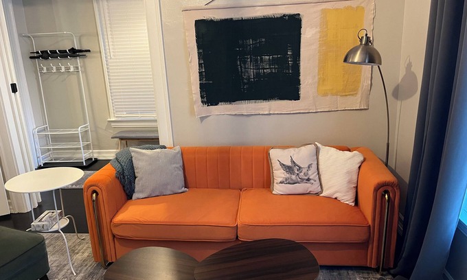 Covington House | Ideal Apartment Near Cincinnati Riverfront & Wedding Venues
