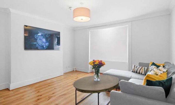Bloomsbury Apartment | Stylish Flat in Central London - Rated 10/10 & Family-Friendly
