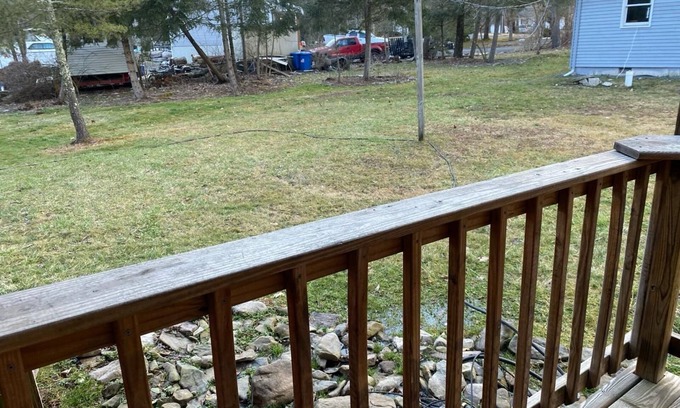 Kresgeville Cabin | Cozy Cabin Retreat at Hemlock Lake with Game Room