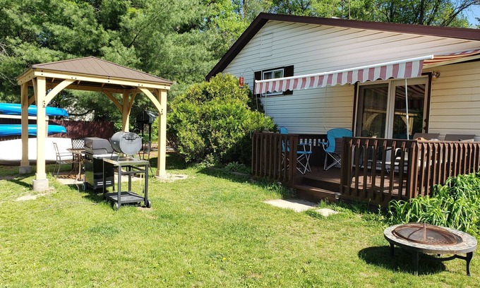 Chetek House | Pet-Friendly Cottage on Chetek Chain of Lakes with Pool